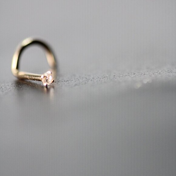 14kt Gold Genuine 1.4 mm diamond SI1 Set in a 14kt Gold Corskscrew Piercing New - Picture 1 of 9